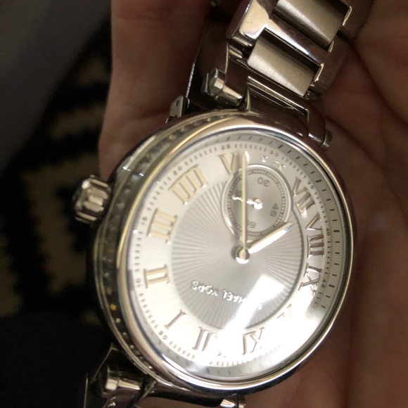 Women’s Michael Kors Watch - Picture 2 of 6